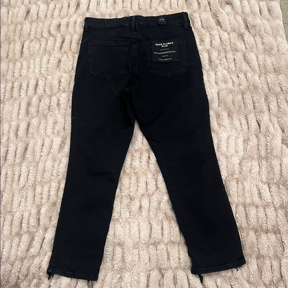NWT Good American Good Classic Slim High Rise Jeans Inseam 28” Size 14/32 Black - Picture 4 of 5